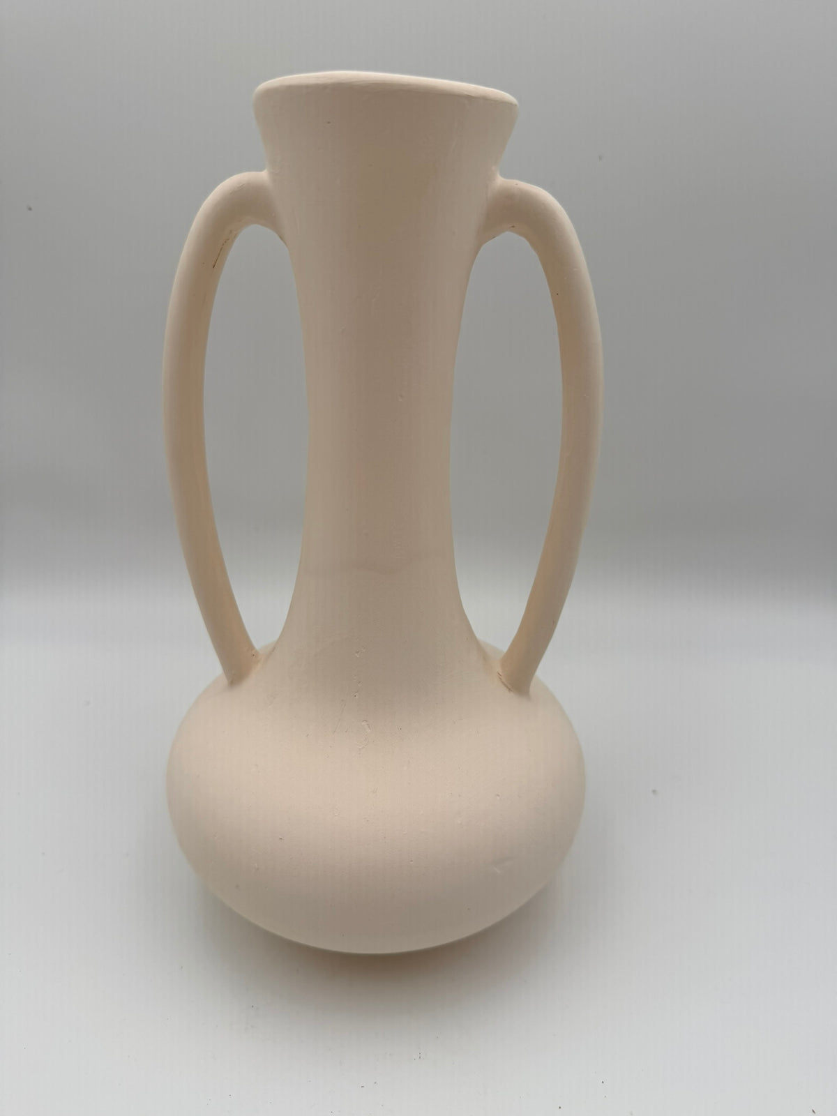 Amphora Bisque