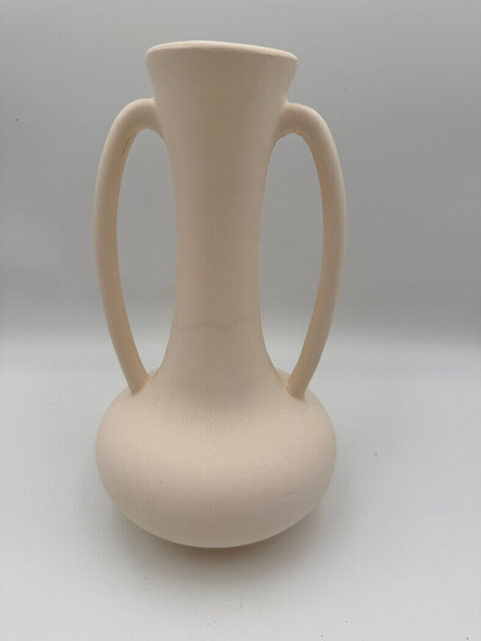 Amphora Bisque