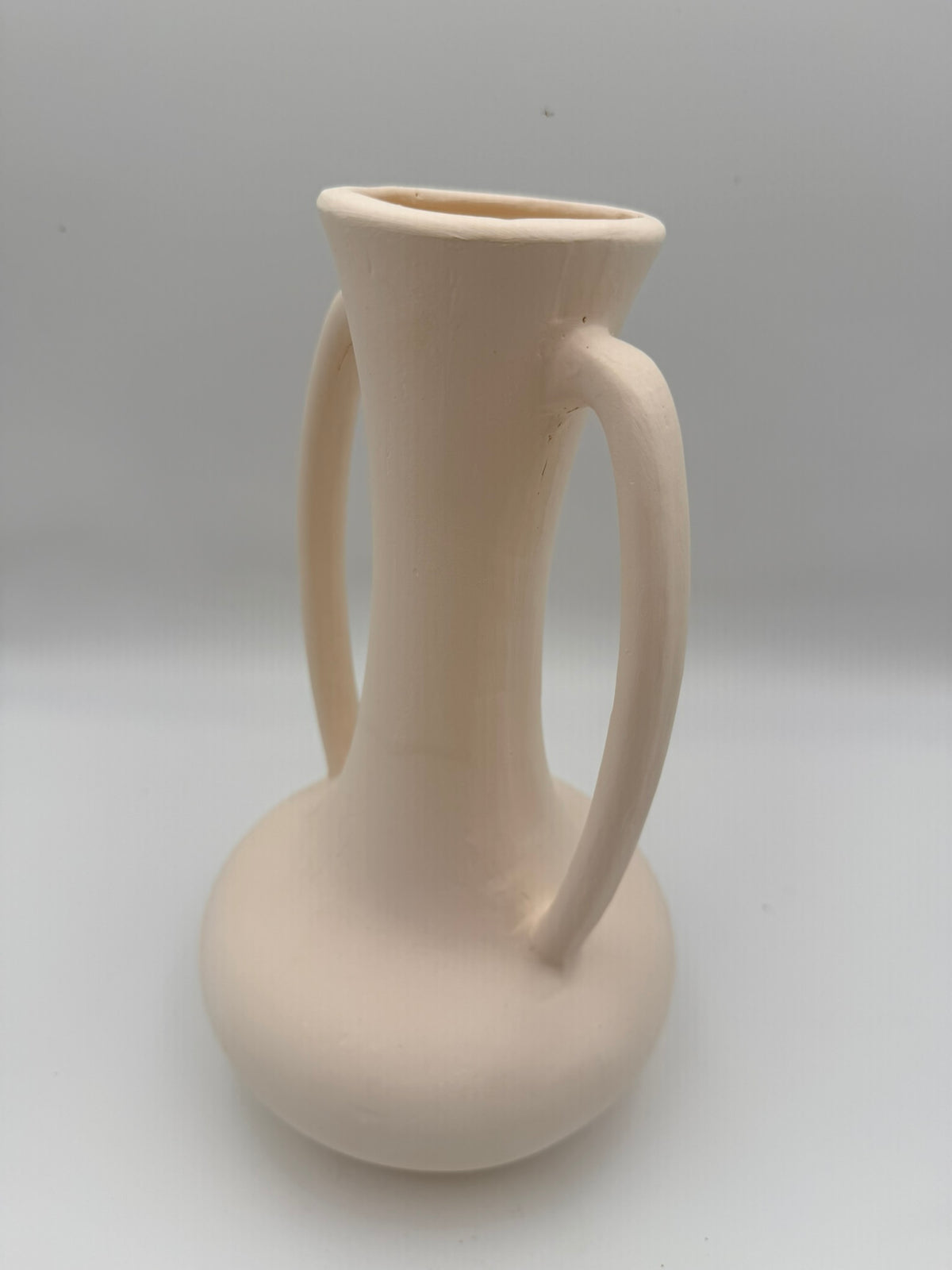 Amphora Bisque